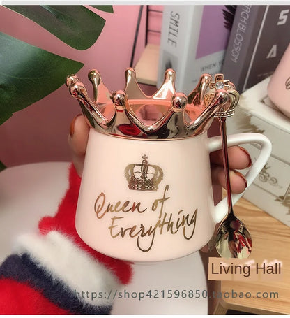 Crown Theme Milk / Coffee Mugs Cartoon MultiColor Mugs Cup Kitchen Tool Gift X-Mas Gift With mobile phone bracket