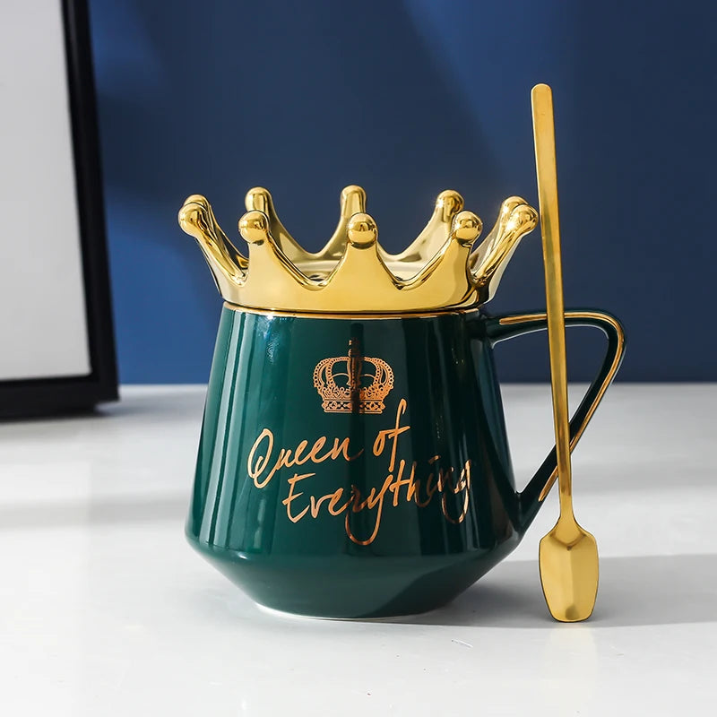 Crown Theme Milk / Coffee Mugs Cartoon MultiColor Mugs Cup Kitchen Tool Gift X-Mas Gift With mobile phone bracket